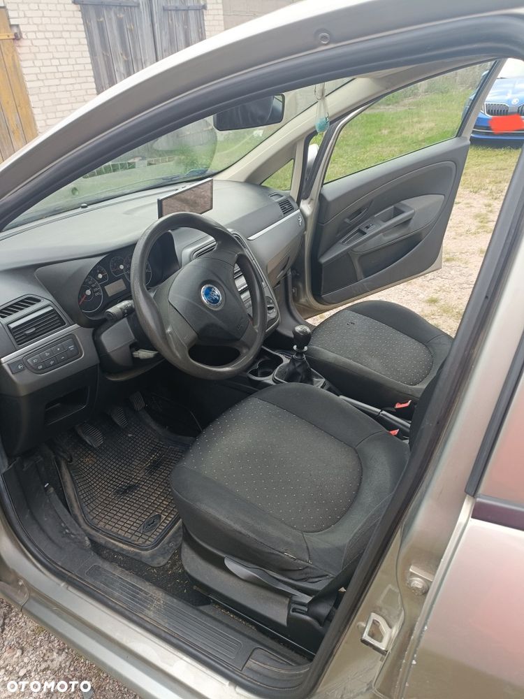 Fiat Grande Punto - 7
