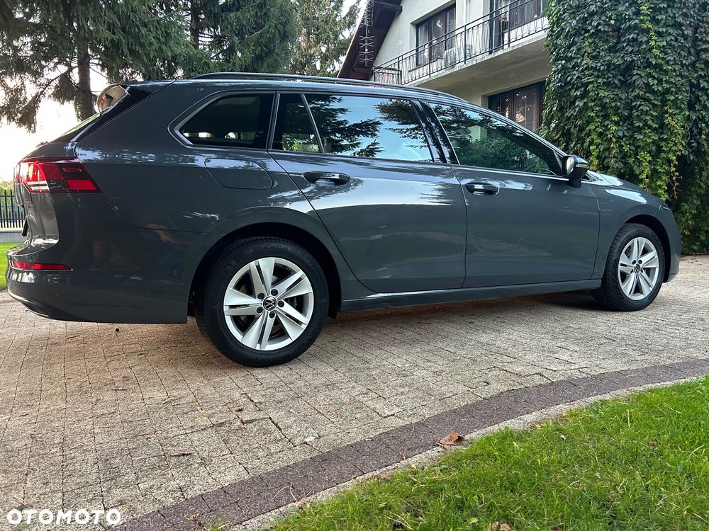 Volkswagen Golf 1.5 eTSI OPF DSG Life - 10
