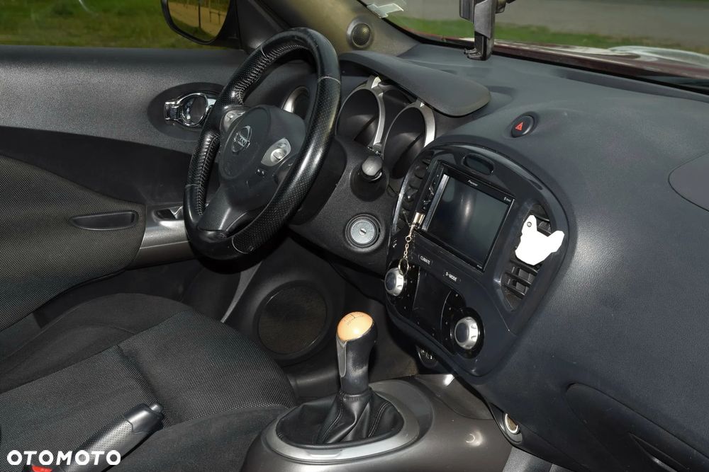 Nissan Juke 1.6 Visia - 10