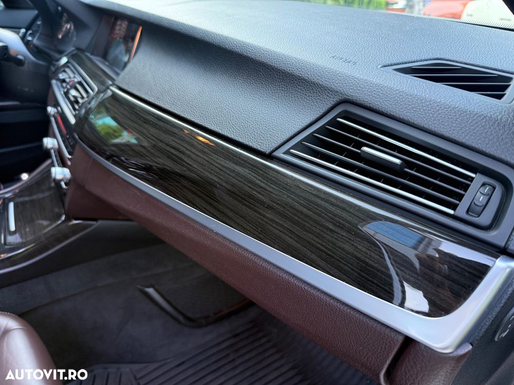 BMW Seria 5 520d AT - 17