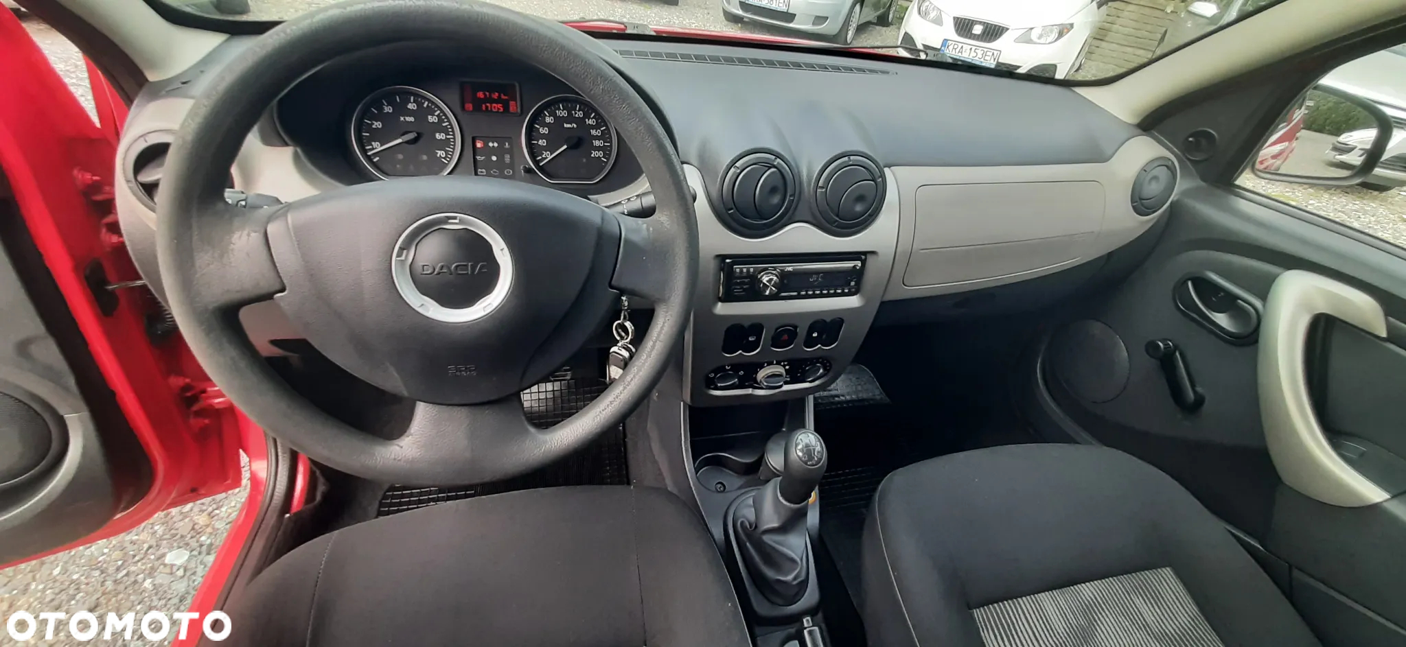 Dacia Sandero - 32