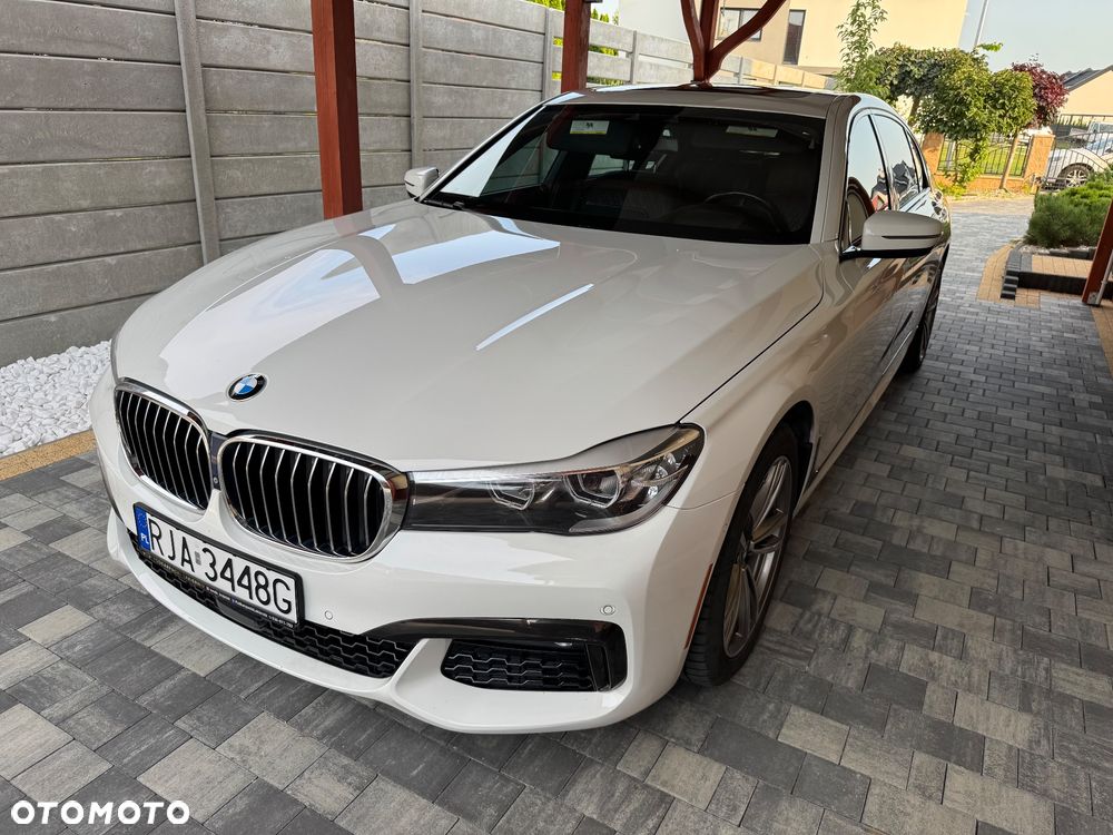 BMW Seria 7 740Li xDrive - 11