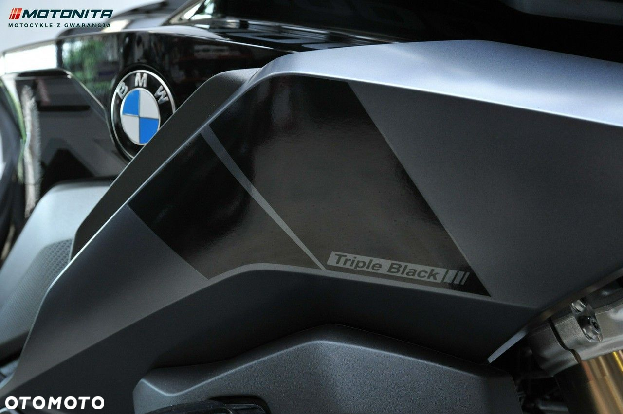 BMW XR - 21