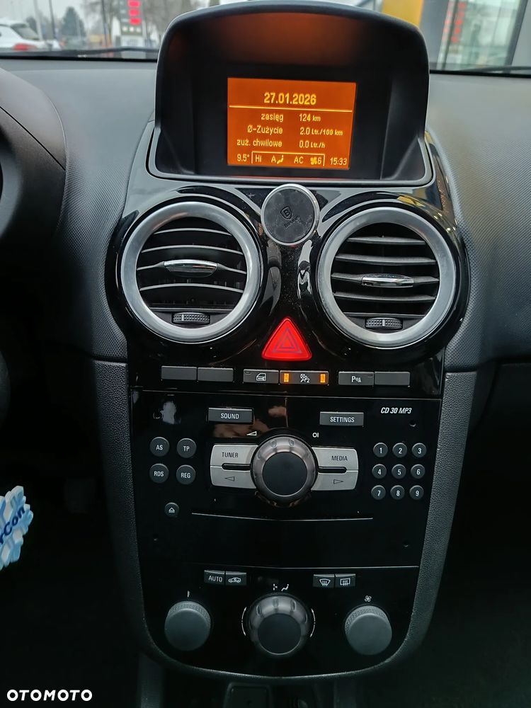 Opel Corsa 1.4 16V Cosmo - 18