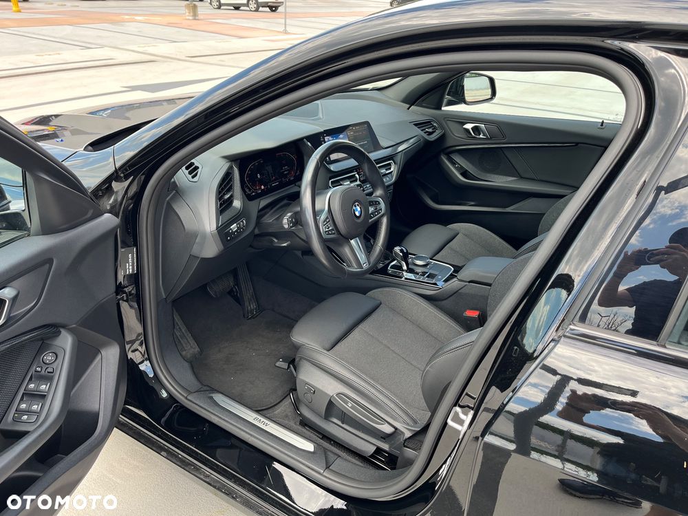 BMW Seria 1 118i Sport Line - 19