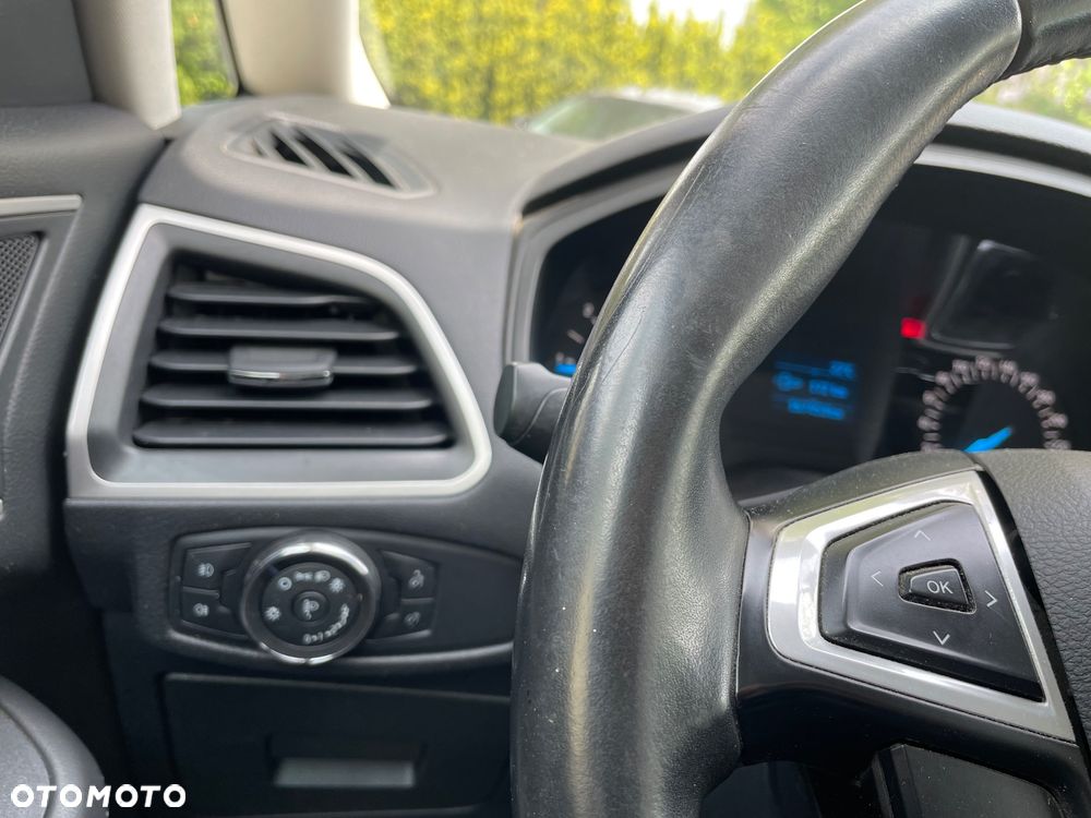 Ford S-Max - 25