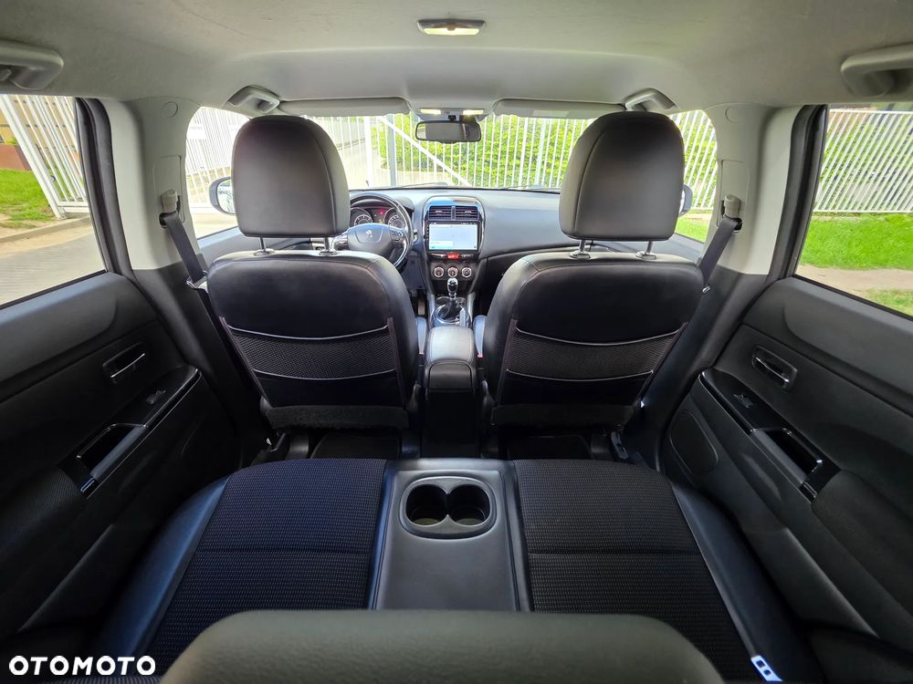 Peugeot 4008 - 22