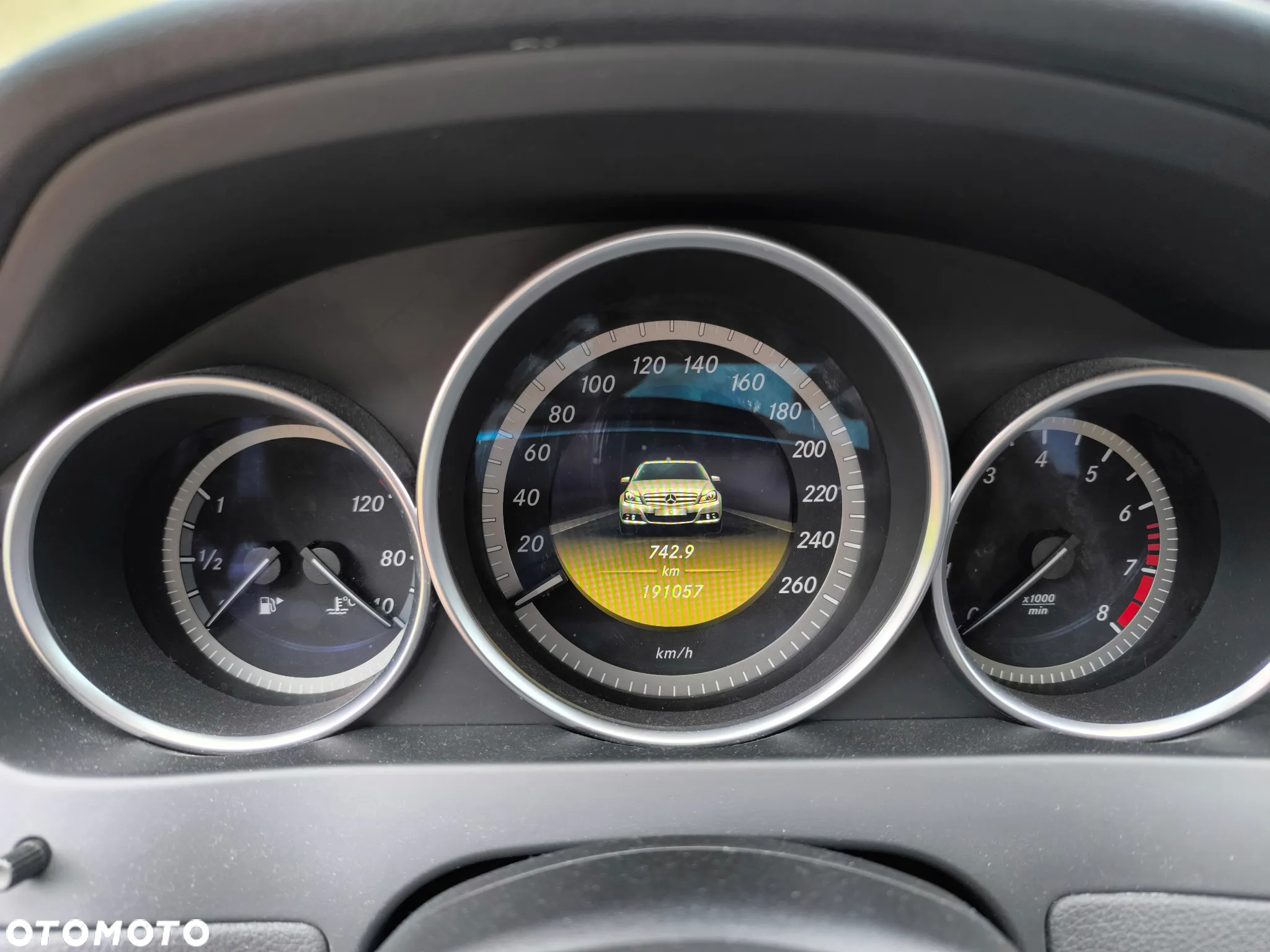 Mercedes-Benz Klasa C 200 CGI BlueEFFICIENCY - 25