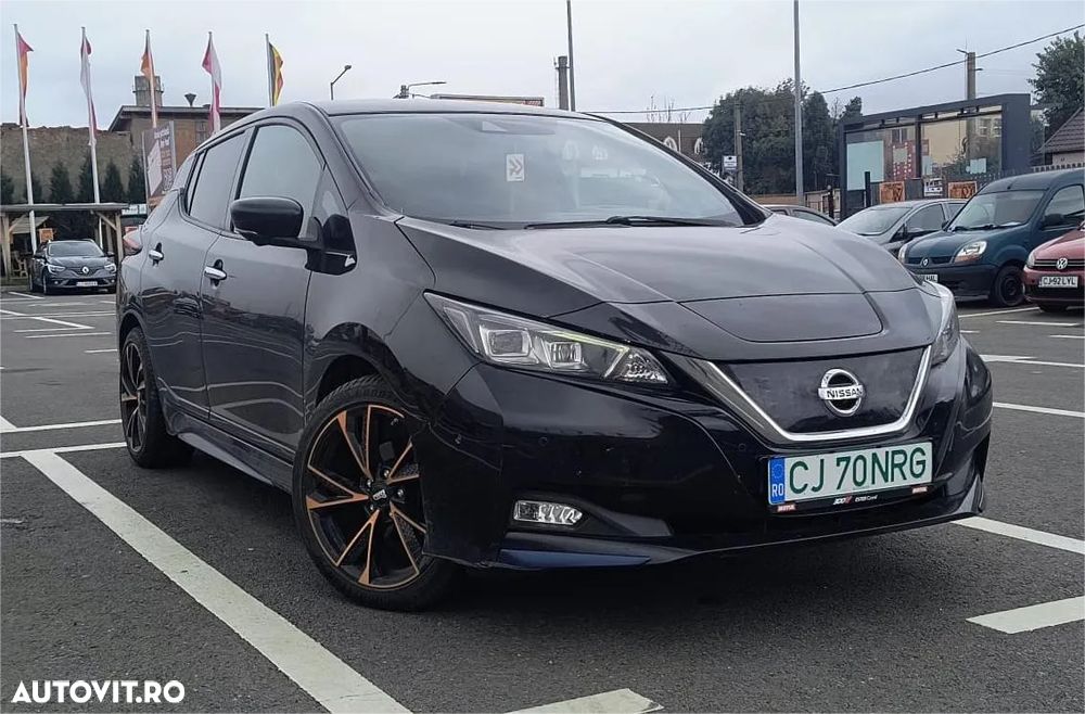 Nissan LEAF 40kWh 147CP Tekna - 8