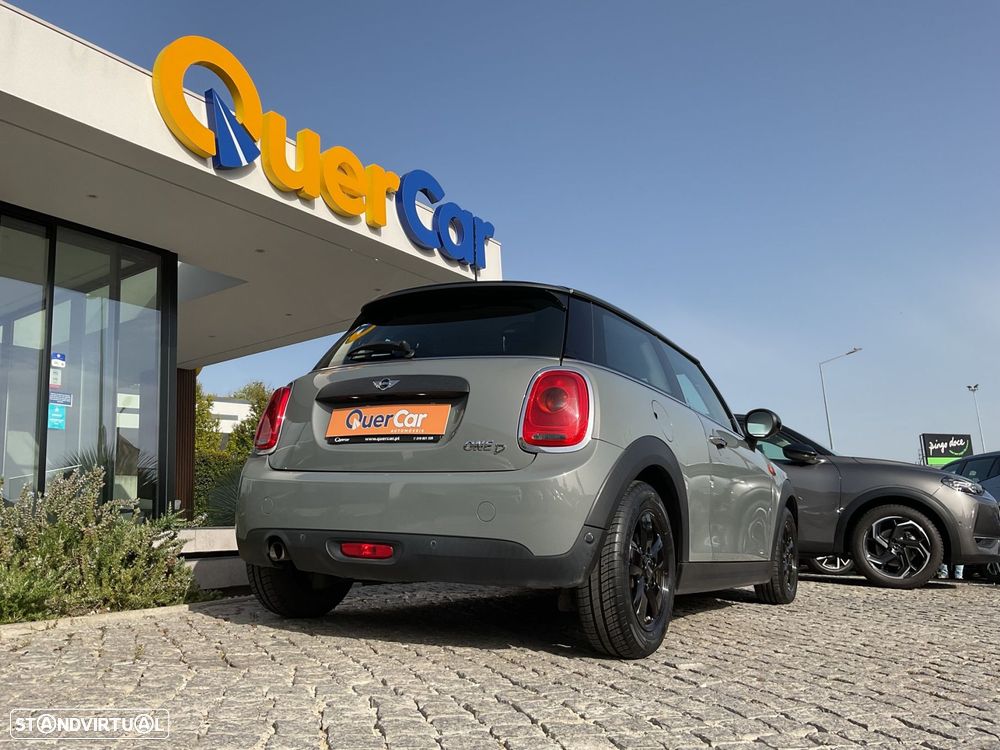 MINI 3 Portas One D - 13