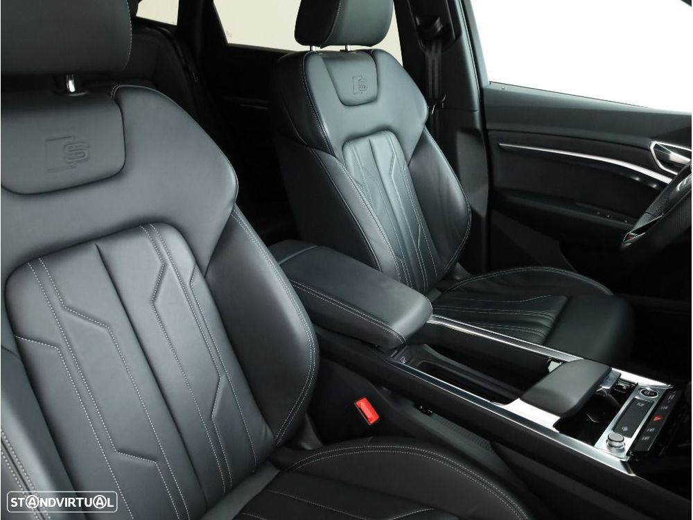 Audi Q8 e-Tron Sportback 50 quattro S line - 19