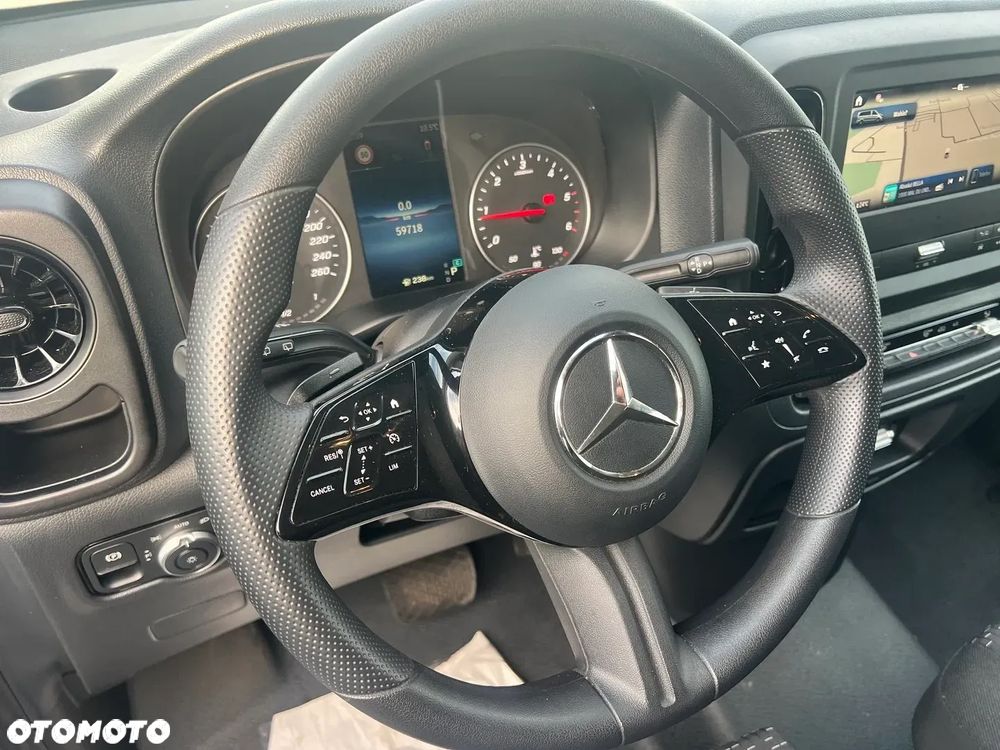 Mercedes-Benz Vito - 34