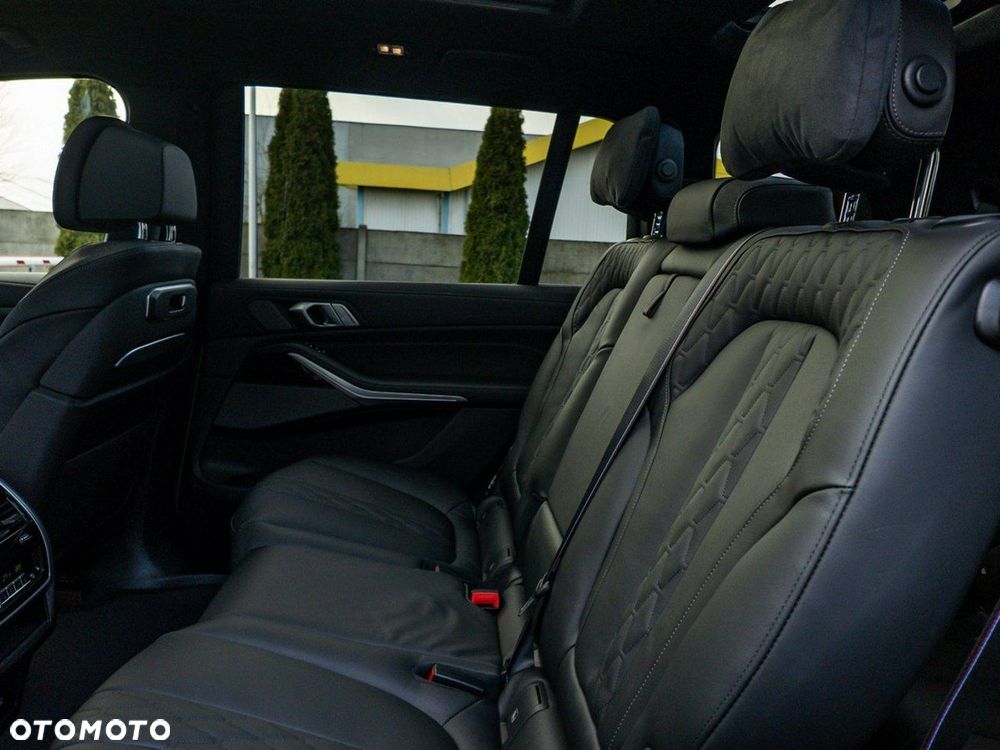 BMW X7 - 18