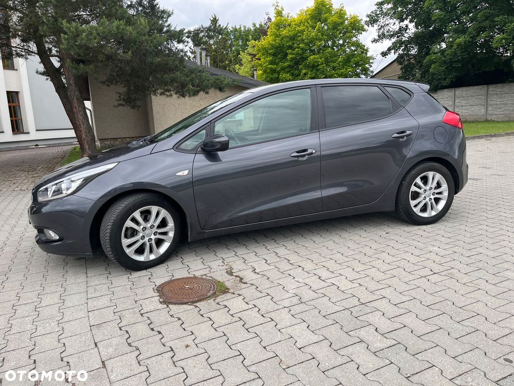 Kia Ceed 1.6 GDI Vision - 28