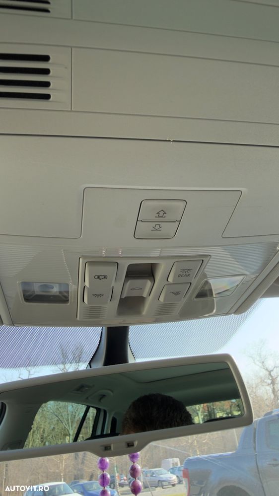 Volkswagen Golf Sportsvan 2.0 TDI BlueMotion Technology DSG Lounge - 23