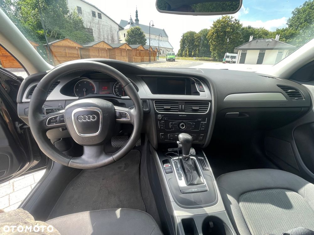 Audi A4 - 8
