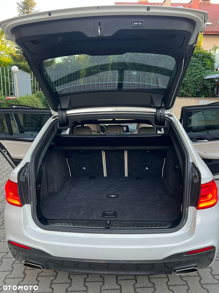 BMW Seria 5 520d xDrive M Sport sport - 17
