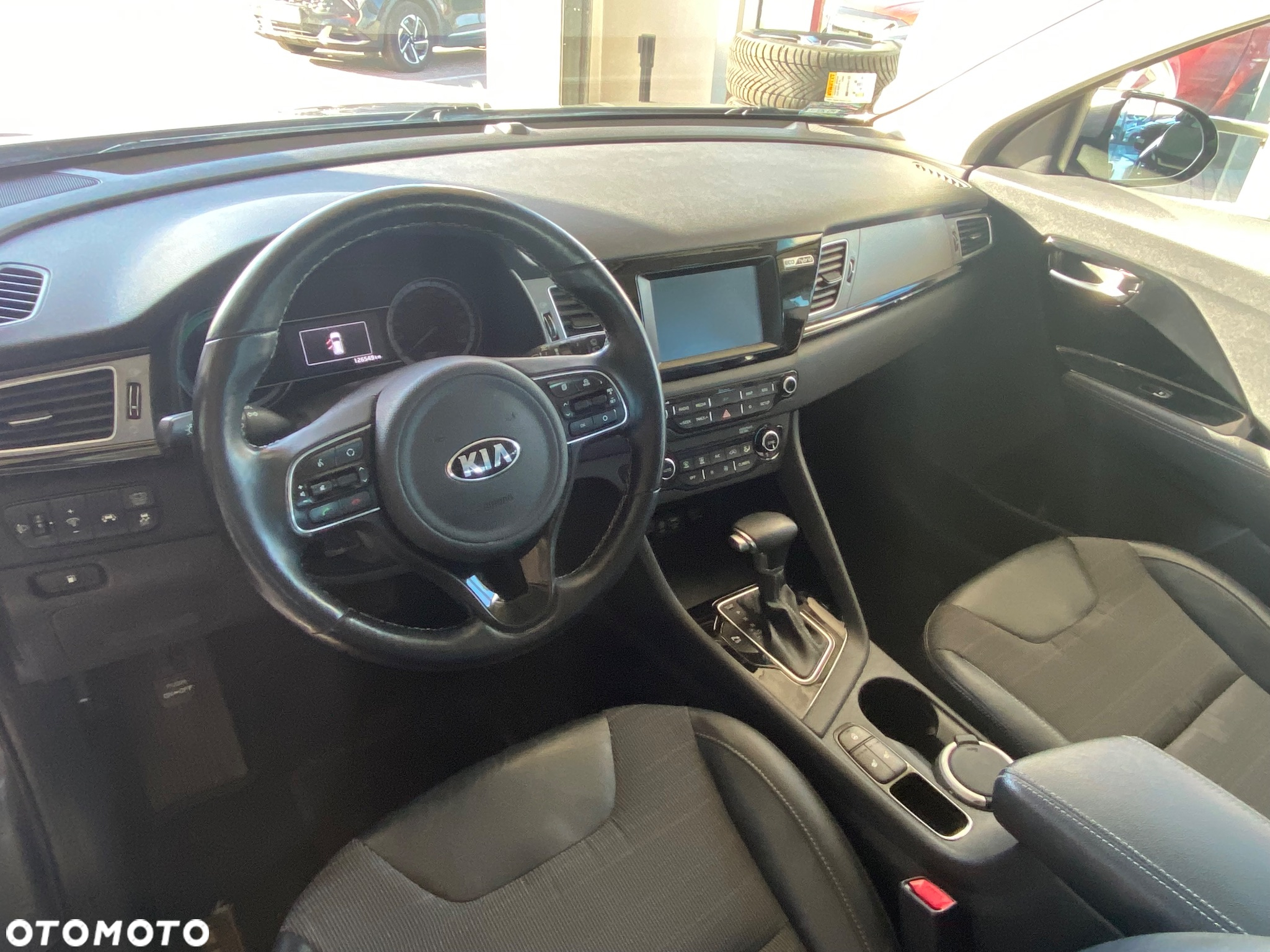 Kia Niro 1.6 GDI Hybrid L - 10