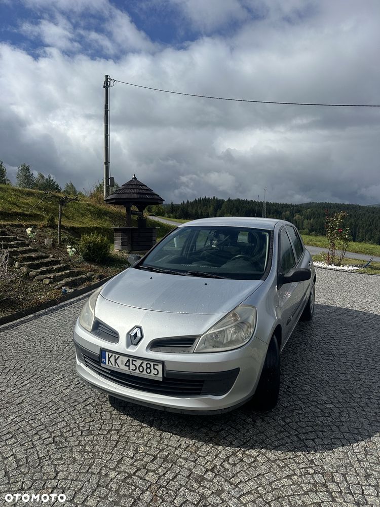 Renault Clio 2007 photo 4