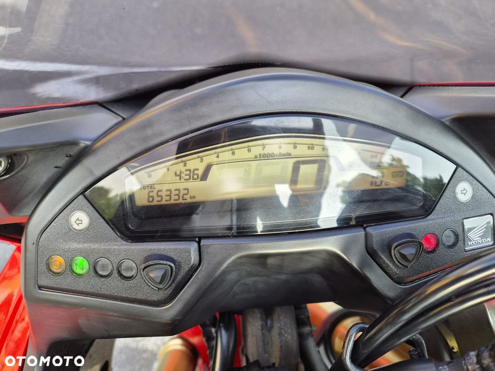 Honda CBR - 8