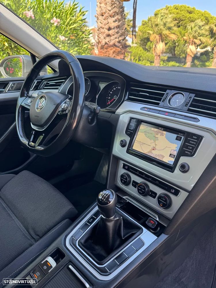 VW Passat Variant 1.6 TDI Confortline - 19