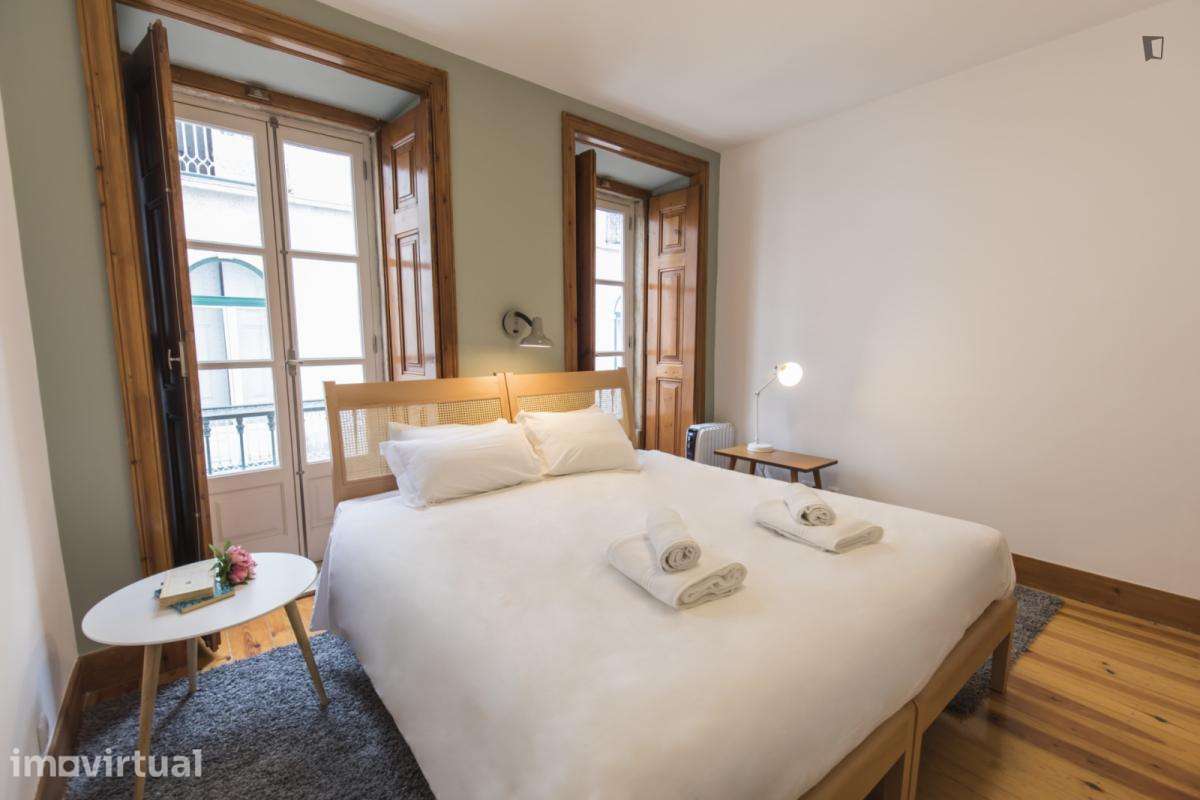 Apartamento com 1 quartos - localizado em São Bento Lisbon - Grande imagem: 3/50