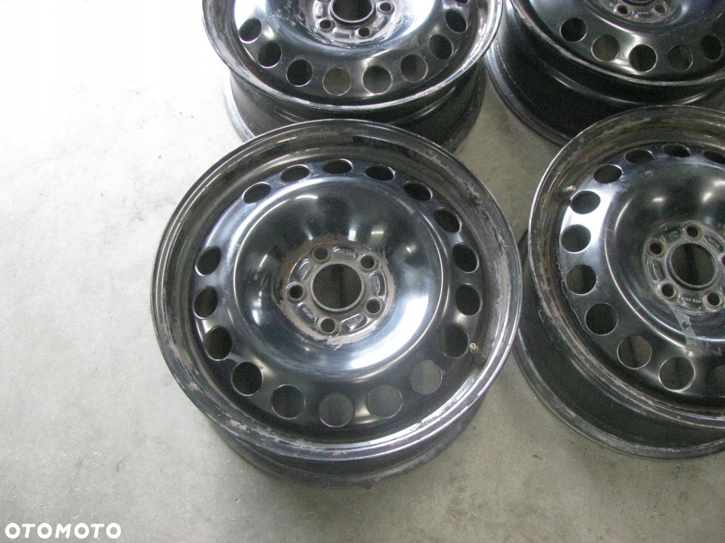 Felga stalowa Ford OE 2170807 7.5" x 17" 5x108 ET 55 - 2