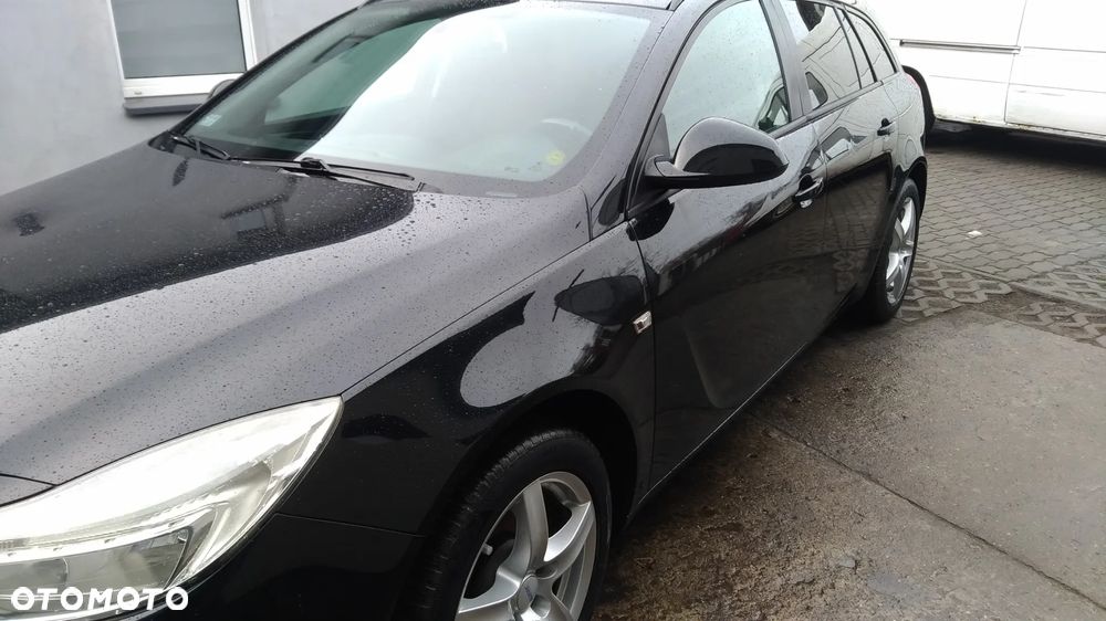 Opel Insignia - 10
