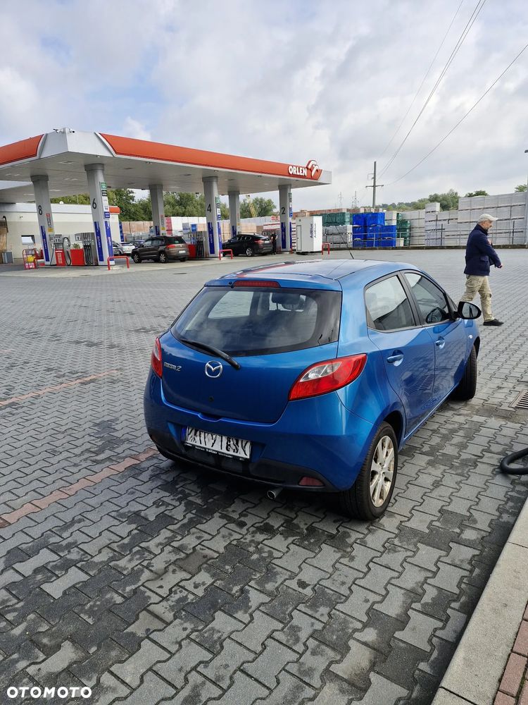 Mazda 2 - 7