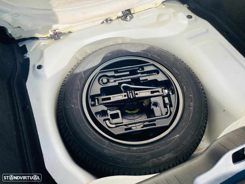 Citroën C4 Cactus 1.2 PureTech Shine - 19