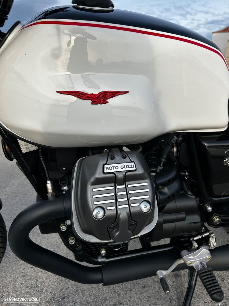 Moto Guzzi V7 Stone Ten Nova - 6
