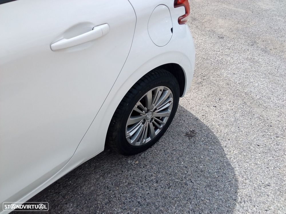Peugeot 208 1.5 BlueHDi Active - 9