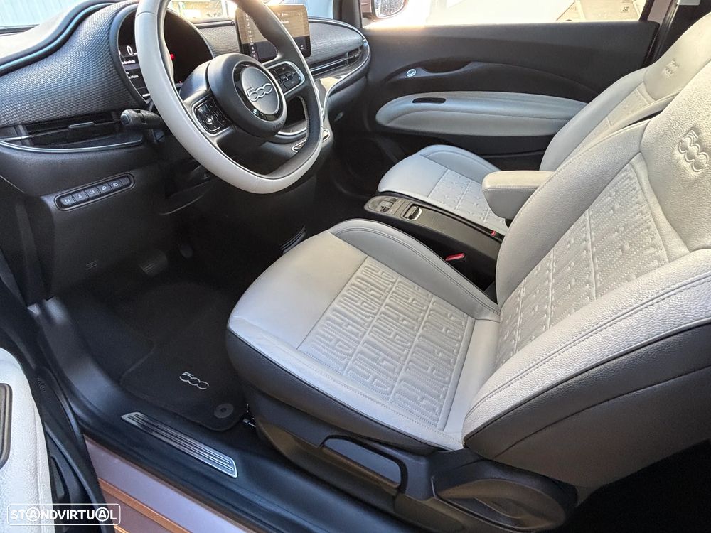 Fiat 500e La Prima - 12