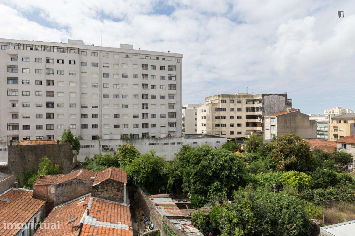 Apartamento com 1 quartos - localizado em Cedofeita Porto - Grande imagem: 3/18