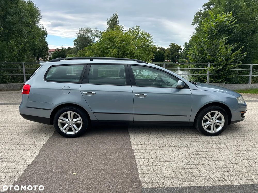 Volkswagen Passat 2.0 TDI Comfortline DSG - 5
