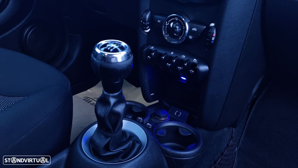 MINI 3 Portas Cooper D - 37