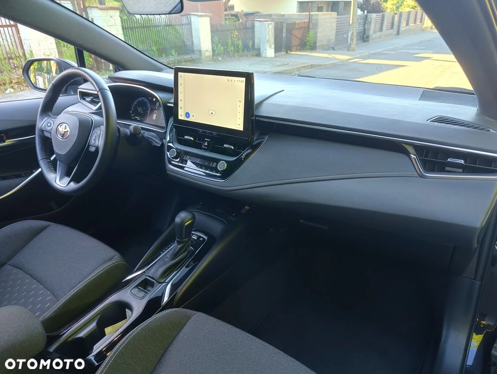 Toyota Corolla 1.8 Business Edition - 11