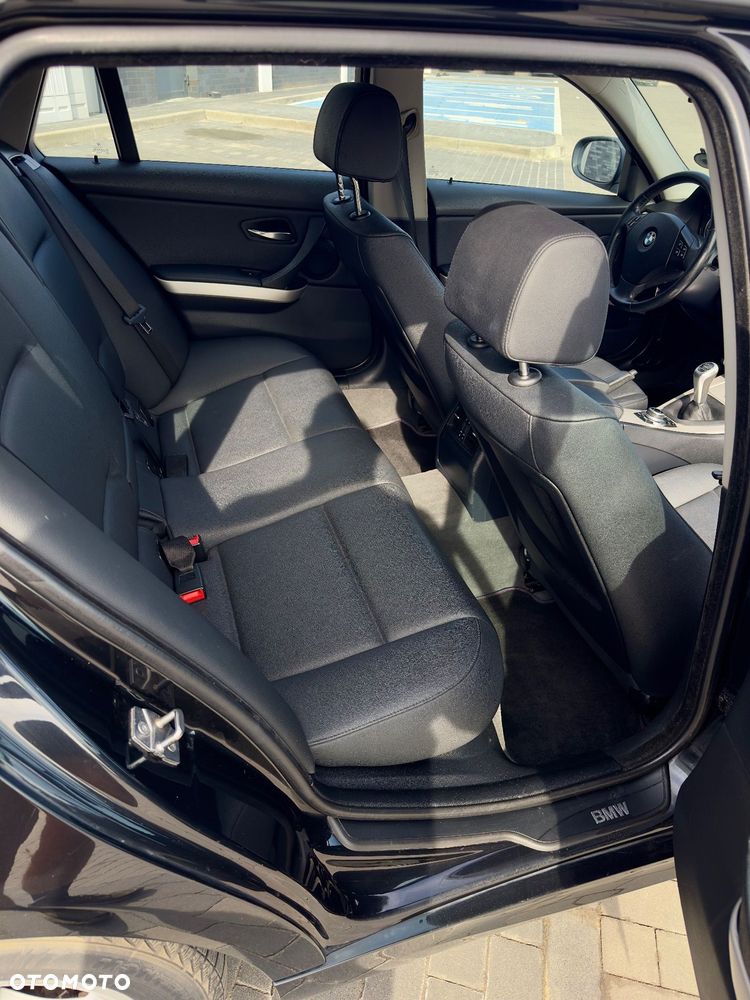 BMW Seria 3 318d - 9