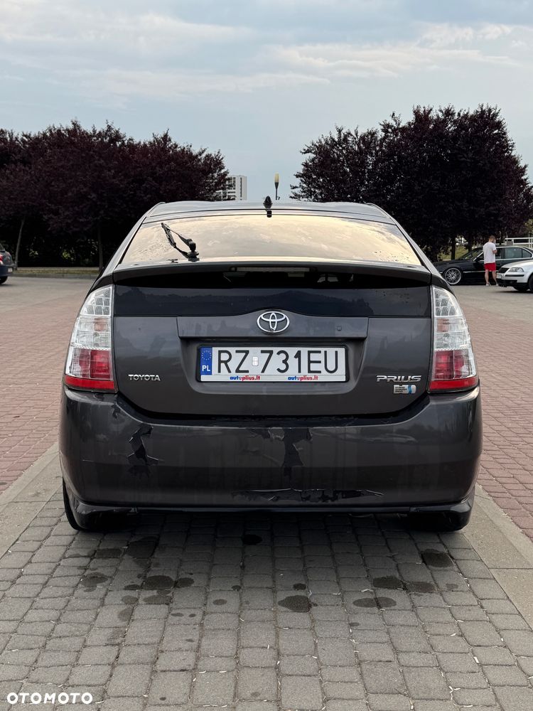 Toyota Prius - 6