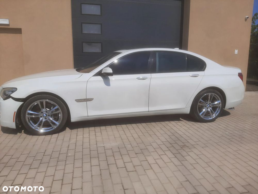 BMW Seria 7 750i - 3