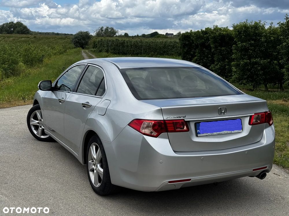 Honda Accord 2.0 Lifestyle - 4