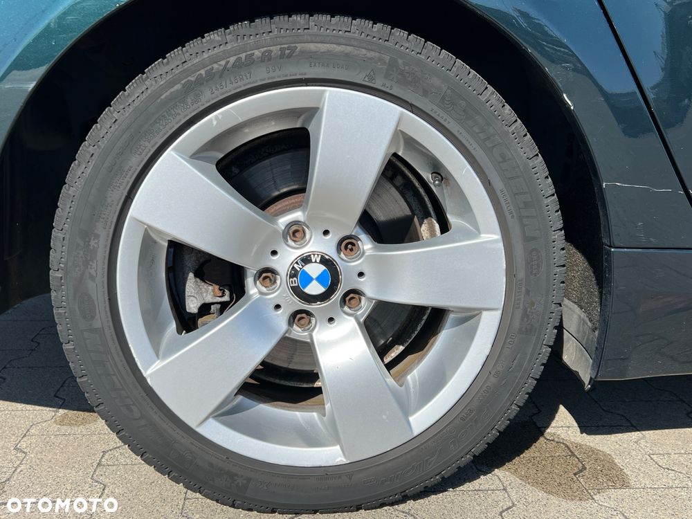 BMW Seria 5 525i xDrive Touring - 12