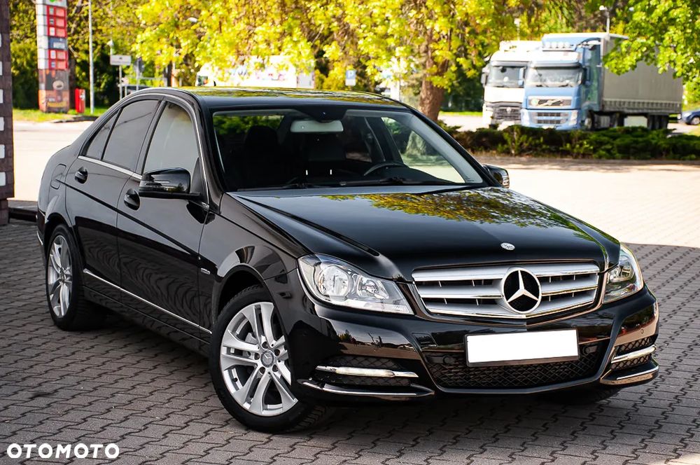 Mercedes-Benz Klasa C 180 T BlueEFFICIENCY Avantgarde - 5