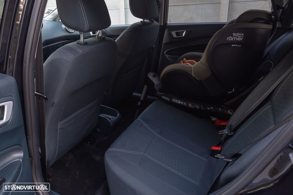Ford Fiesta - 19