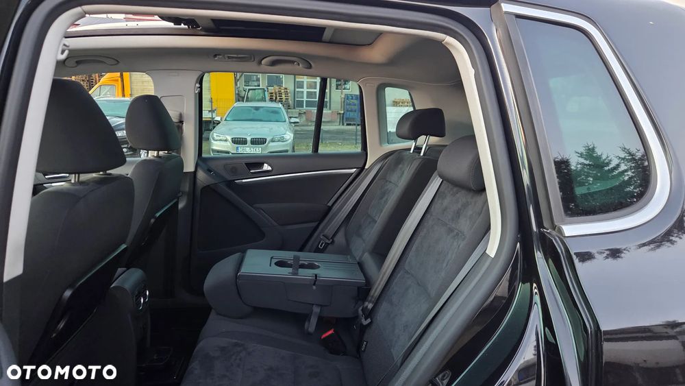 Volkswagen Tiguan 2.0 TDI DPF BlueMotion Technology Sport & Style - 27