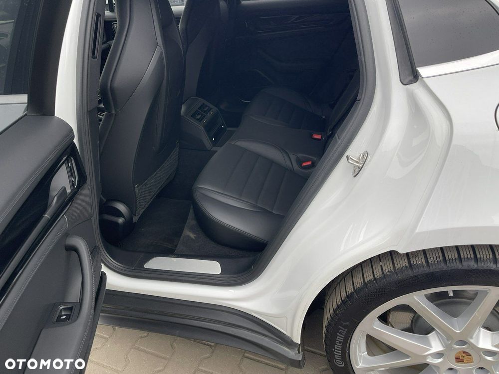 Porsche Panamera 4 E-Hybrid Executive - 6