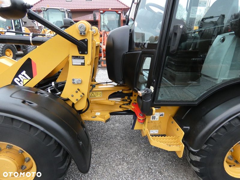 Caterpillar CAT 906M z Niemiec / 2018r / Super Stan / - 25