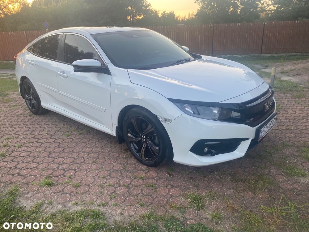 Honda Civic 1.5 i-VTEC Turbo CVT Executive - 9