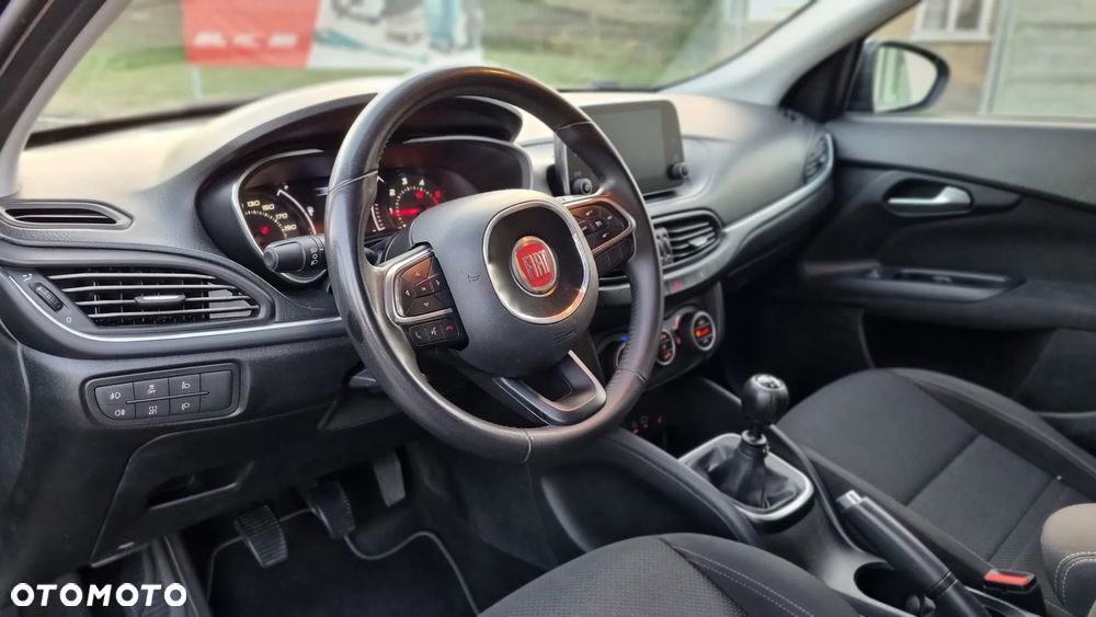 Fiat Tipo 1.6 MultiJet 16v Lounge - 10