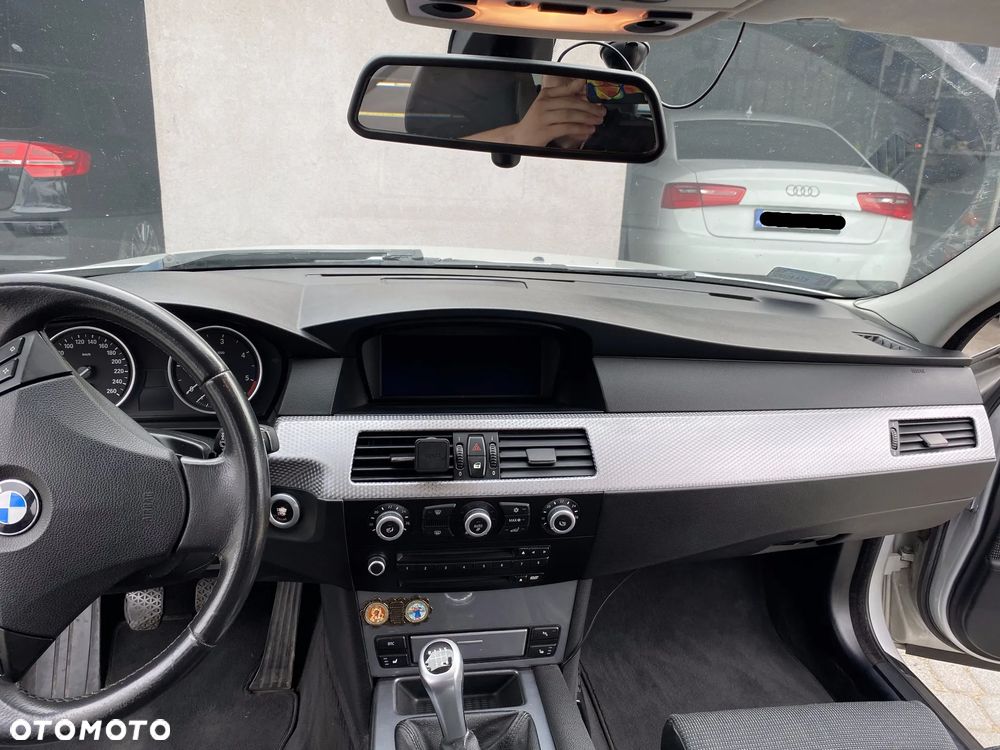 BMW Seria 5 520d - 8